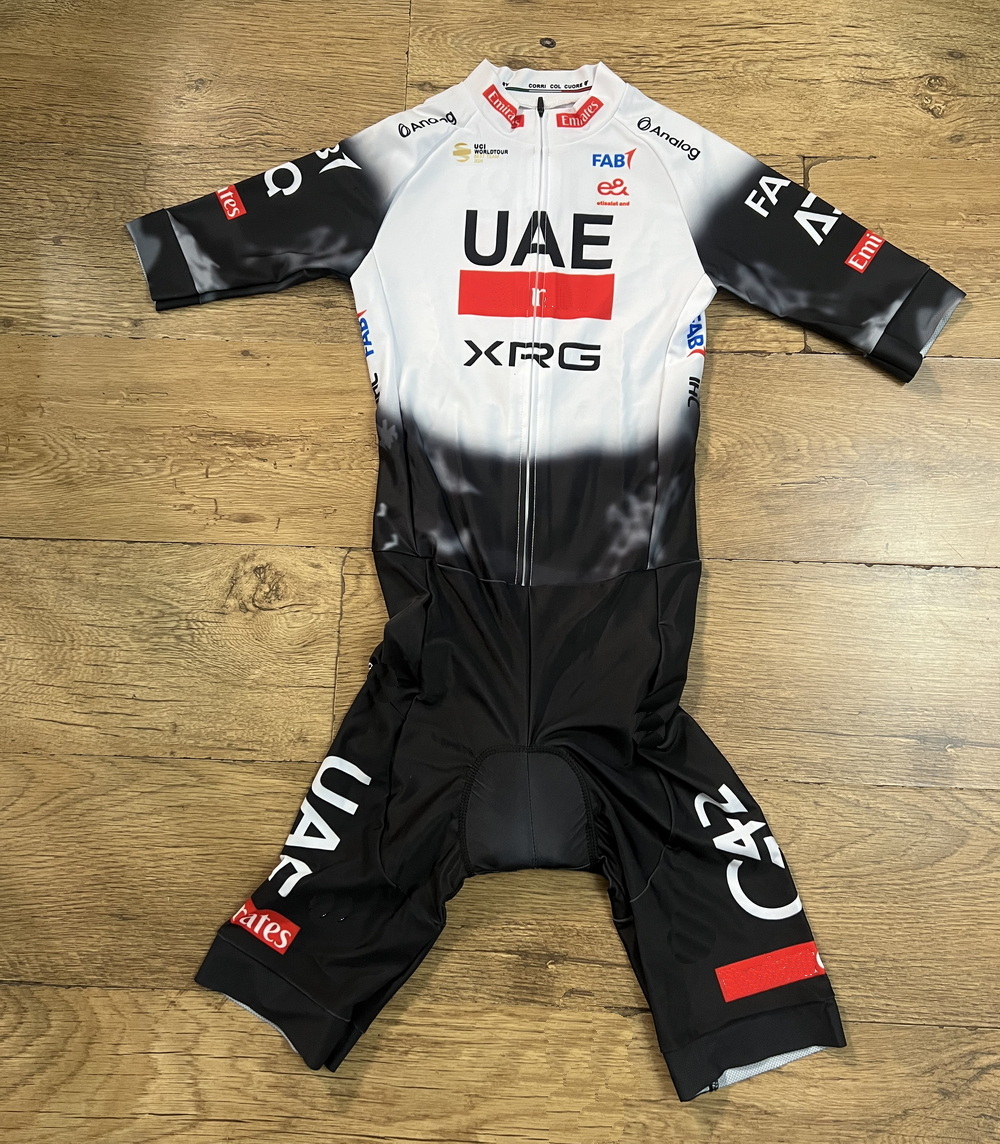 LASEROWO CIĘTY Kombinezon Skin – Cycling Gear Waterproof recenzja i cena